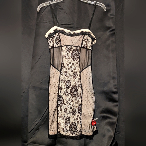ASOS Dresses & Skirts - ASOS Vintage NWT mid 2000’s Lace Pink & Black Sexy Corset Shapewear Mini Dress